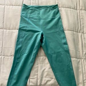 Girlfriend Collective 7/8 compressive leggings in sold out Jade Sm